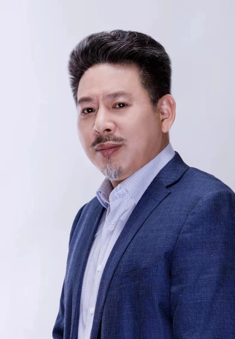 Executive Director: Mr. Tian Zhoushan